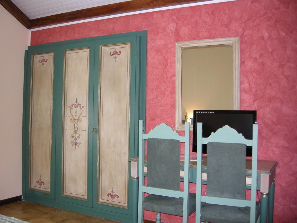 Hotel Fiordigigli LʼAquila Cameră foto